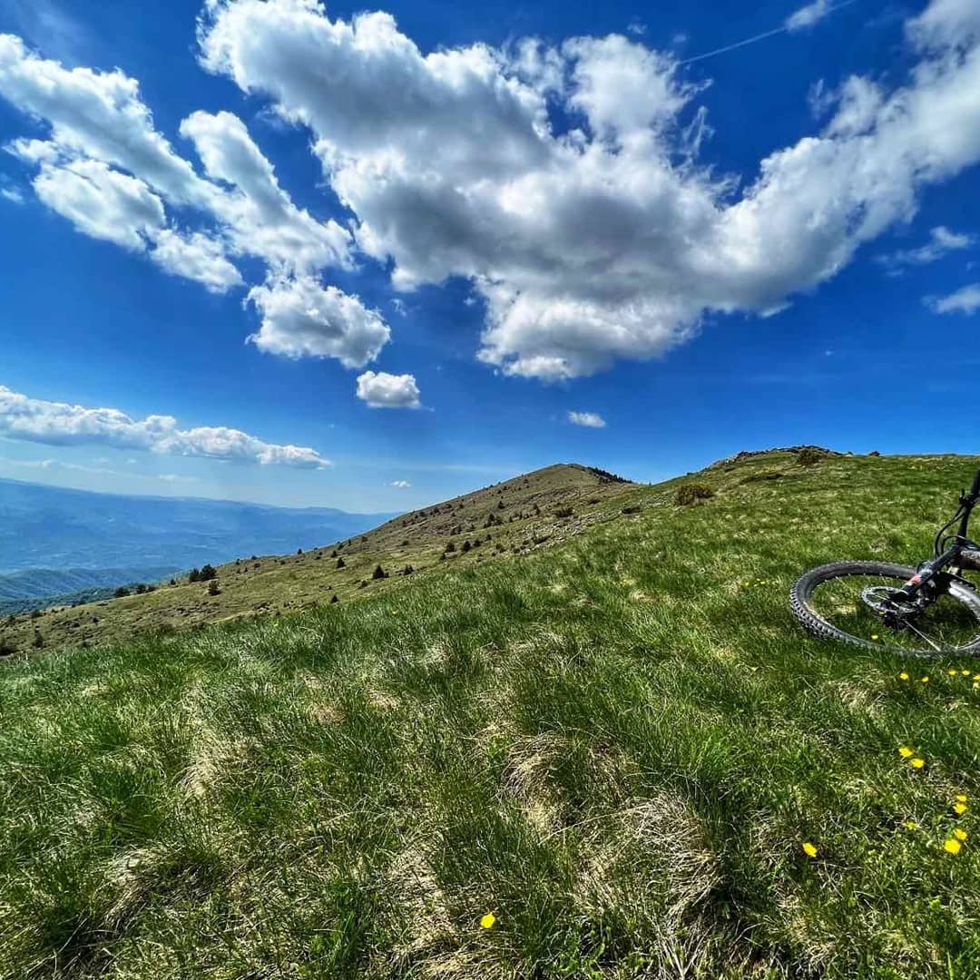Guided group E-MTB tour in Serbia – all-inclusive cycling adventure